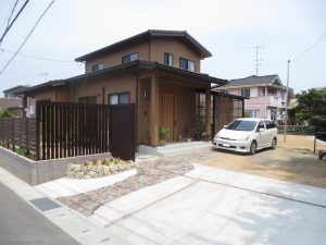 宇部市　カースペース　アプローチ　目隠しスクリーン