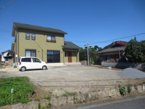 新築外構　アプローチ　ウッドデッキ　さしかけ