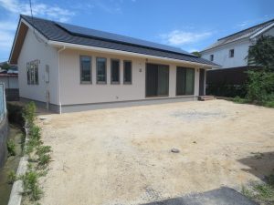 新築外構　タイルアプローチ　カーポート